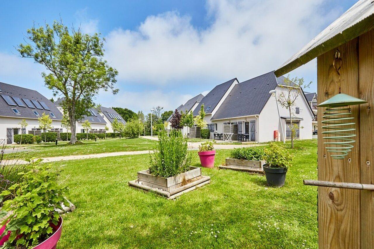 Vacancéole - Le Domaine de la Corniche - Deauville Sud Auberville Esterno foto