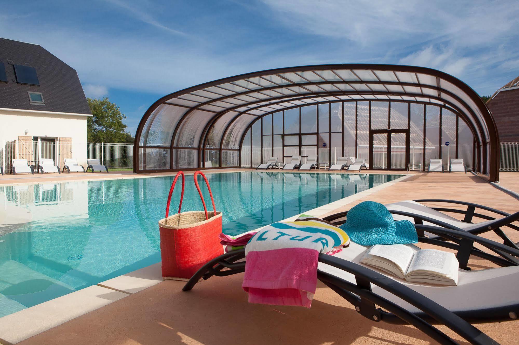 Vacancéole - Le Domaine de la Corniche - Deauville Sud Auberville Esterno foto